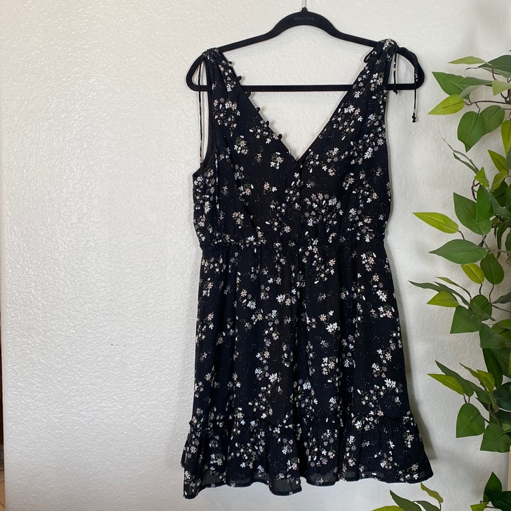 Cupcakes & Cashmere Flirty Lida Floral Dress | size 6